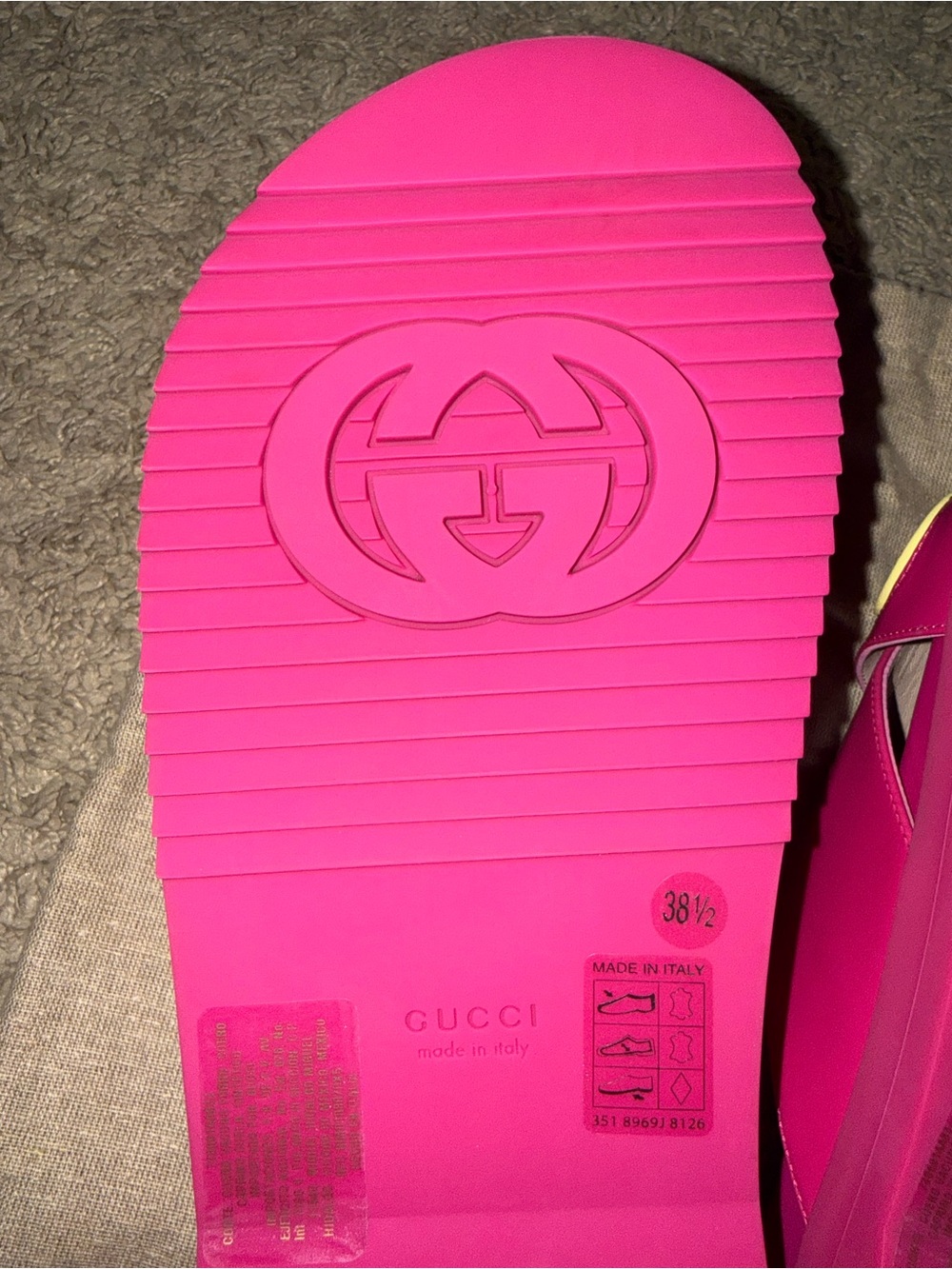 Gucci Calfskin Elizabeth Nappa Charlotte Logo Slingback Sandals 38.5 Fuchsia - Picture 6 of 15